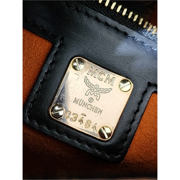 MCM Visetos Small Patricia Crossbody/Shoulder Bag Black - Picture 4 of 16